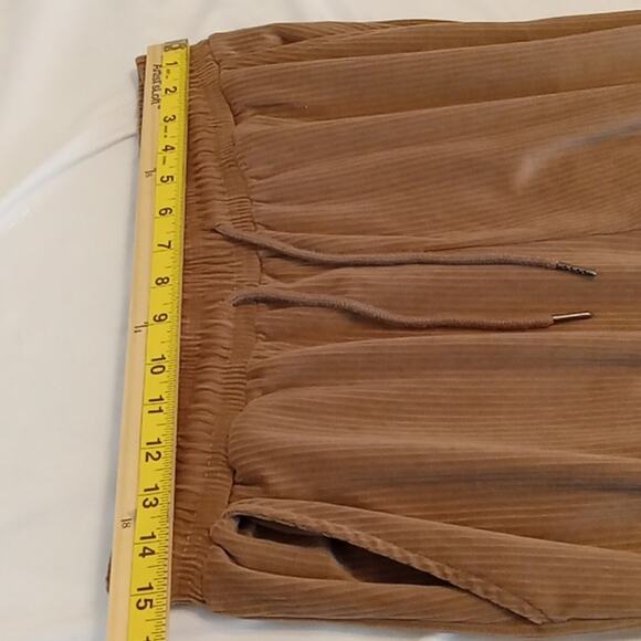 IBelieve women's size 1X tan corduroy Joggers. Loungewear - Picture 7 of 10